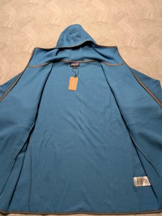 Patagonia lightweight full zip fleece hoodie M