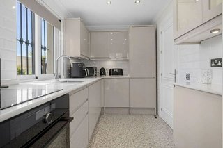 Piso en alquiler en Benahavís