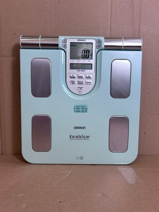 Báscula Inteligente OMRON BF511