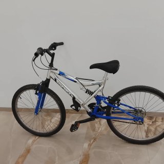 Bicicleta TOPBIKE de montaña