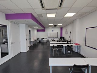 Local comercial en alquiler en Valderas - Los Castillos en Alcorcón