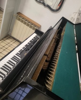 Piano Vertical Cherny