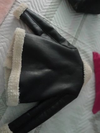 Chaqueta niña cuero forradatalla de 5a6años