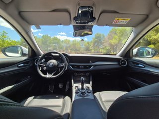 Alfa Romeo Stelvio 2021