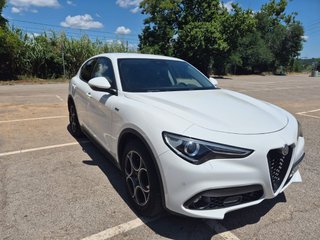 Alfa Romeo Stelvio 2021
