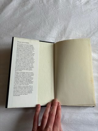 Libro “Pactar con el diablo” de Andrew Neiderman