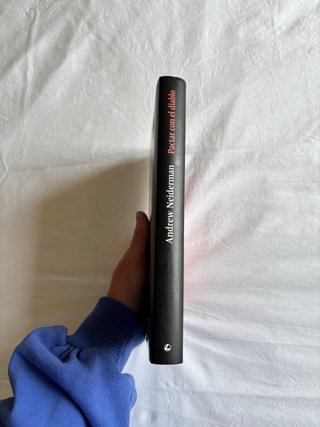 Libro “Pactar con el diablo” de Andrew Neiderman