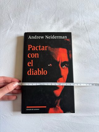 Libro “Pactar con el diablo” de Andrew Neiderman