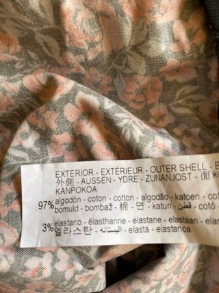 Falda Zara floral fruncida