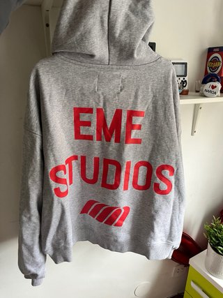 EME Studios NUEVA con etiquetas