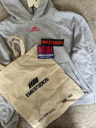 EME Studios NUEVA con etiquetas
