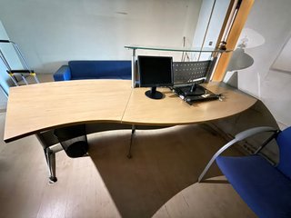 Mesa de recepción profesional madera y cristal
