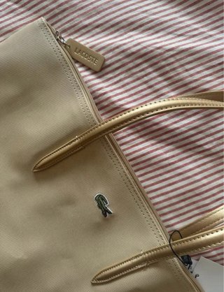 Bolso Grande Lacoste Beige y Dorado