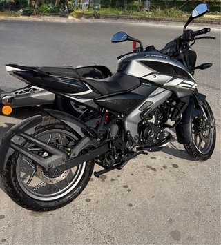 Bajaj Pulsar 125 Naked Negra/Gris