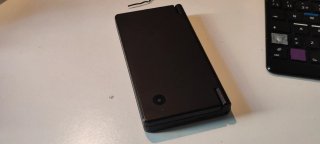 Nintendo DSi Negra + Pokémon Platino