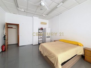Local comercial en alquiler en Viña Málaga en Vélez-Málaga