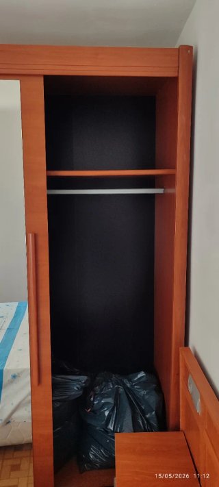 Armario puertas correderas madera y cristal