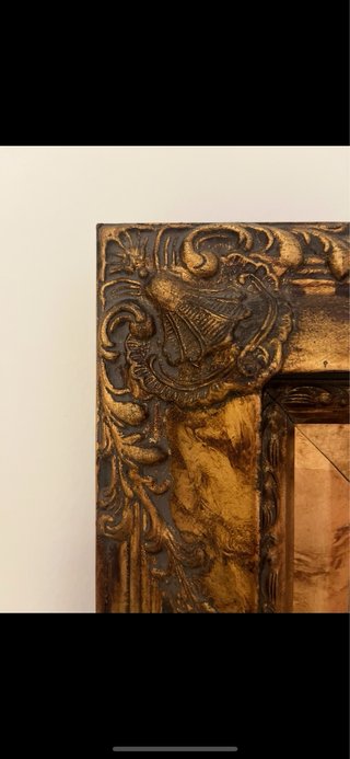 Mueble Colonial Negro con Espejo Dorado