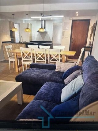 Piso en venta en Avda. de Abril. - 9 de octubre en Sagunto