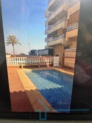 Piso en venta en Avda. de Abril. - 9 de octubre en Sagunto