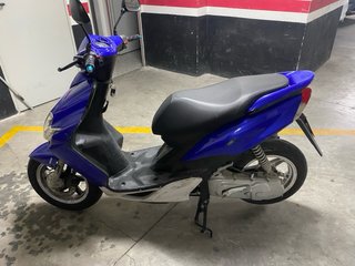Yamaha Jog 49cc Azul + casco