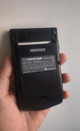 Game Boy Color Negra/Blanca + Pokémon Pinball