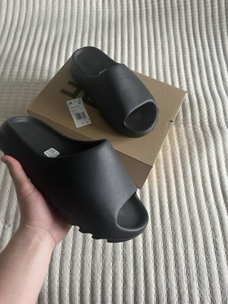 Yeezy Slide Marrones