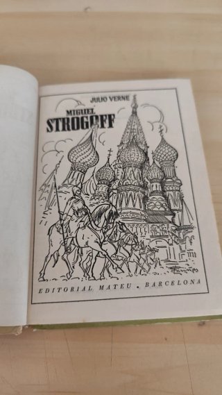 Miguel Strogoff. De julio Verne. Vintage.
