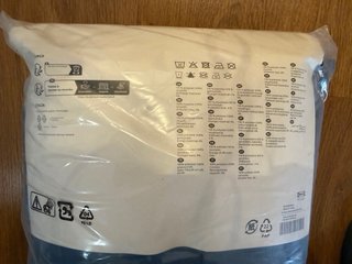 Cortinas HILLEBORG semiopacas azules a estrenar