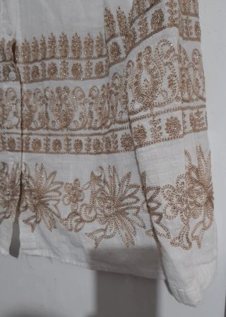 Blusa bordada dorada talla XL