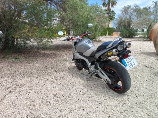 Suzuki GSR 600 Naked