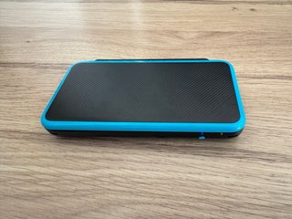 Nintendo 2DS Negra y Azul Poco uso,