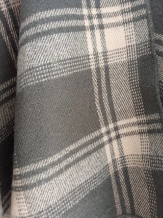 Capa de lana a cuadros talla única