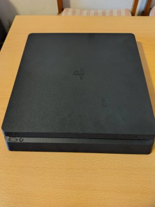 PS4 Slim 1TB Usata Pochissimo + Accessori