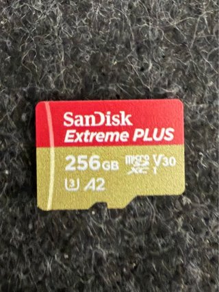 Insta360 Ace Pro + Dive Case + SanDisk 256GB
