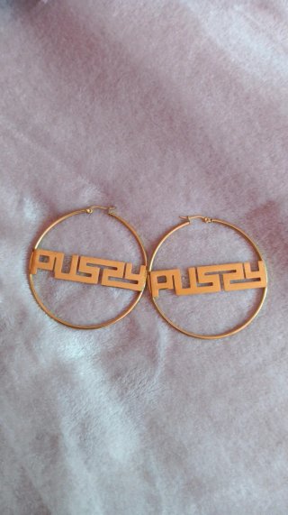Pendientes Pussy Bad Gyal Merch Oficial