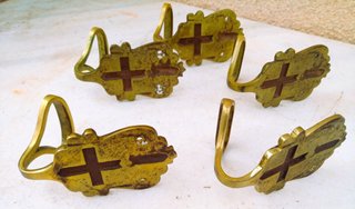 Percheros antiguos.