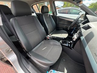 60.000KM REALES 1.6 GASOLINA 115CVOpel Astra 2010