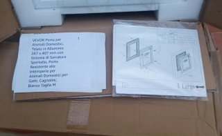 Puerta para mascotas blanca