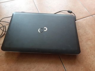 Notebook Fujitsu Nero