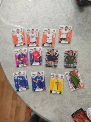 Cromos Adrenalyn XL 2025-2026,preguntar sin compro