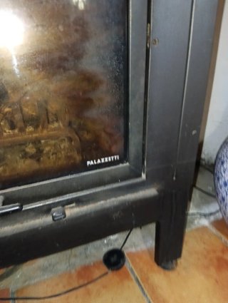 Chimenea con caldera incorporada marca palazeti
