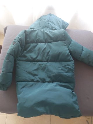 Chaqueta Guess acolchada