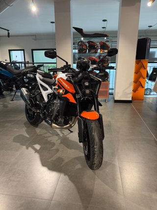 KTM 990 DUKE