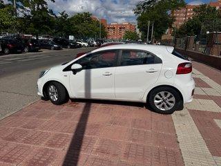 Gasolina etiqueta C KIA Rio 2016 644114491