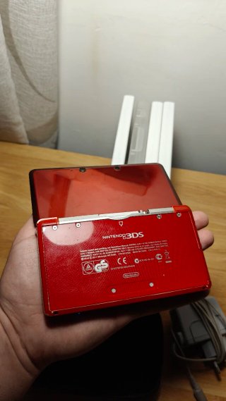 Nintendo 3DS Rossa + Giochi
