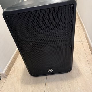 Altavoz Yamaha DBR15 Negro