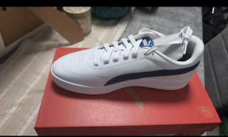 Zapatillas Puma Blancas y Azules
