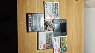 Nintendo 2DS Nera + 4 Giochi