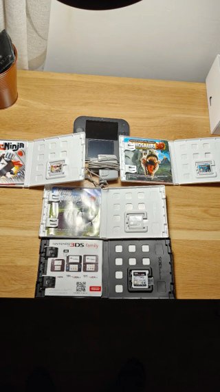 Nintendo 2DS Nera + 4 Giochi
